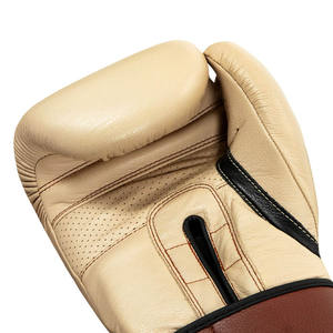 Gants de boxe de qualité supérieure fabriqués en usine en gros avec impression de logo personnalisé tailles 16oz et 14oz étanches pour les sports et les gymnases - Product Image 3