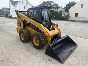 Chargeuse compacte sur chenilles CAT 262D3 avec moteur puissant en stock - Product Image 2