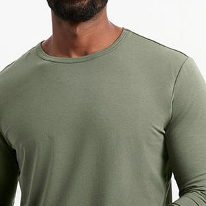 Camiseta de manga larga para hombre, camiseta de entrenamiento atlético musculosa, Camiseta de algodón ligera ecológica con estampado personalizado, Camiseta de cuello redondo - Product Image 6