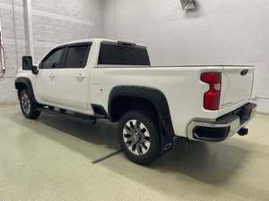 Silverado 3500HD LT Crew Cab Diesel AWD 2024 d'occasion, cuir foncé, ACC gauche, en bon état - Product Image 4