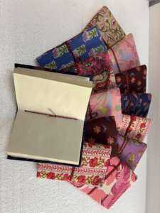 Cuaderno Creativo Portátil con Estampado Floral de Jaipur, Teñido Natural con Tintes Vegetales, Tela de Algodón Estampada a Mano de Primera Calidad, para Promocionales - Product Image 4