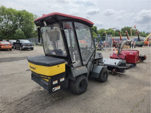 รถแทรกเตอร์ขนาดเล็ก Ventrac 4500Z 32.5 แรงม้า ปี 2016 เครื่องจักรก่อสร้าง - Product Image 3