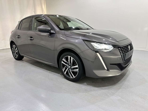 Peugeot Boxer 208 d'occasion 2024, 5 places, transmission automatique, phares LED, pneus R17, conduite à gauche, utilitaire sport - Product Image 3