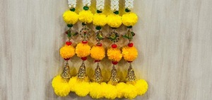 Marigold Latkan pour les décorations de mariage et de festival-Bells & Perroquet Fluffy Flower String for Side Door Hangings - Product Image 3