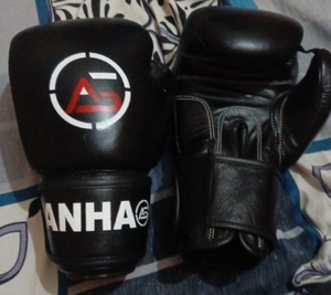 Guantes de Boxeo de Cuero con Correa de Muñeca Ajustable, Ajuste Universal para Uso Deportivo, Tamaño Estándar - Product Image 5