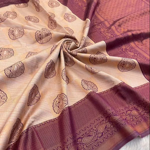 Sari en soie Banarasi de style ethnique traditionnel, brillant et lourd, avec un prix excellent, y compris un chemisier fantaisie, pour les fêtes et les mariages - Product Image 1
