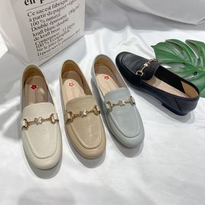 <span class=keywords><strong>Mocasines</strong></span> Planos para Mujer con Grabado de Cocodrilo y Adorno Metálico Floral para Primavera, Diseño Elegante con Estampado Floral, Estilo Cómodo de Primavera - Product Image 1