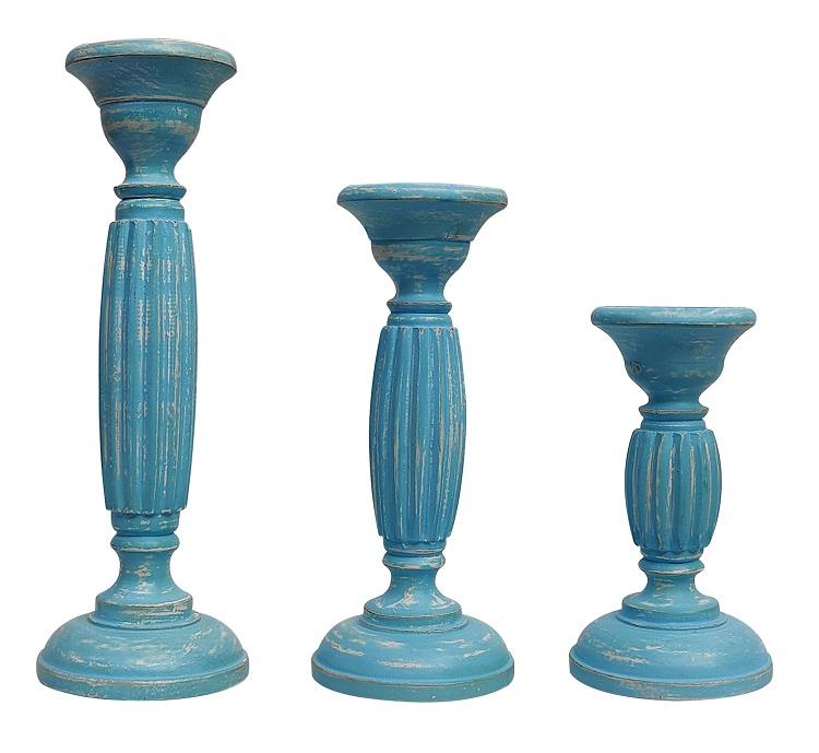 สีขาวสีฟ้าโบราณ