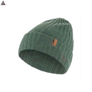Gorro de Invierno Personalizado con Logotipo Bordado, Hecho en Pakistán, al por Mayor, Precio Económico, Diseño Sencillo, Alta Calidad, Unisex para Adultos - Product Image 2