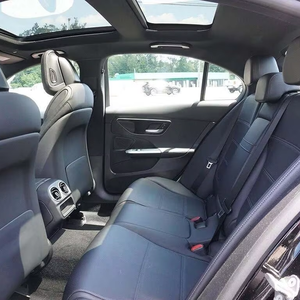 Increíble Mercedes-Benz Clase C C300 Sedán 4MATIC 2023 Negro Usado con Llantas de Aleación, Sistema de Navegación, Arranque Remoto, Volante a la Izquierda, Interior Oscuro - Product Image 1
