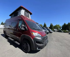 Affordable USED WINNEBAAG0 SOLIS 59PX Luxury Family Travel MOTORHOME Euro 5 4-6 Passengers White with Acrylic Floor for Camping - Product Image 3