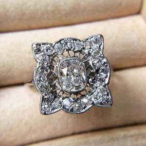 Anillo de diamantes de filigrana Art Deco Anillo de estilo vintage Cojín Corte Lab Grown Diamond Ring Bisel Set Estilo floral Compromiso Oro - Product Image 1