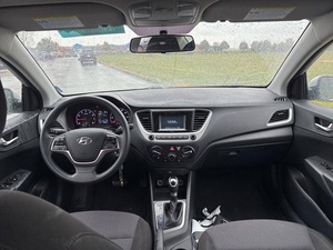 Usado 2021 Hy-undai Accent SEL - Product Image 3