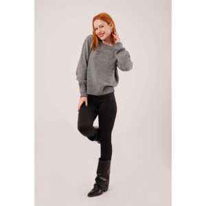 Pull en tricot gris à col rond pour femme, style uni, vente en gros disponible - Product Image 6