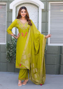 Ensemble léger 3 pièces en rayonne Kurti fil à tisser en viscose pour toutes les occasions, y compris les fêtes - Product Image 5