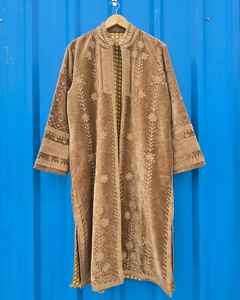 Nueva Chaqueta Larga de Terciopelo con Bordado Suzani de Moda, Chaqueta de Tela de Terciopelo, Chaquetas Largas de Diseñador para Mujer, Hermoso Diseño - Product Image 5