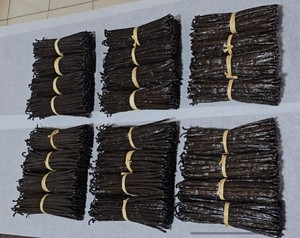 Vente chaude 14-21 cm Vanille Noire tk Vanilles Séchées 1Kg De Madagascar Avec Préparation Traditionnelle - Product Image 6