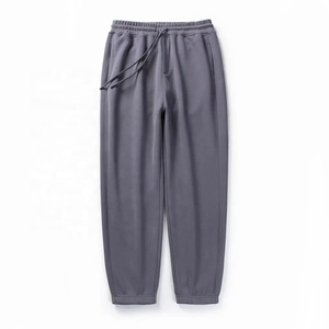 กางเกงวอร์มผู้ชายผ้าคอตตอนผ้าโพลีเอสเตอร์น้ำหนักเบาฟอกสีเข้มขาตรงนุ่มแบบเรียบ - Product Image 2