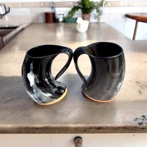Fait sur mesure avec support gravé à la main corne à boire et corne à boire tasses en cornes de buffle idéal pour les magasins Viking - Product Image 3