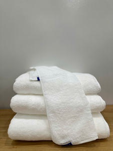 Serviettes de bain rectangulaires de qualité professionnelle, 100% coton tissé, couleur unie, douces pour la peau, écologiques, pour l'industrie hôtelière - Product Image 2