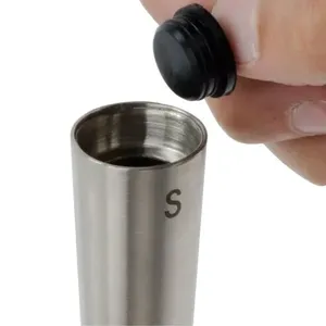 Venta al por mayor de acero inoxidable de metal cónico salero pimentero conjunto OEM vajilla a granel dispensador de especias para uso doméstico y restaurante - Product Image 4