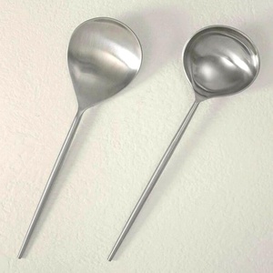 Servidor de ensaladas sin lavavajillas, juego de accesorios para el lavavajillas, con mango de diseño de color, de resina, largo, hecho a mano - Product Image 1