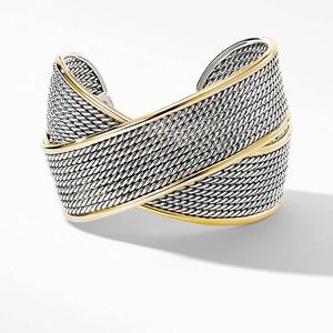 Pulsera de latón de alta calidad para mujer, brazalete de oro único, patrón de forma de amante a la moda, accesorio de moda para regalos - Product Image 4