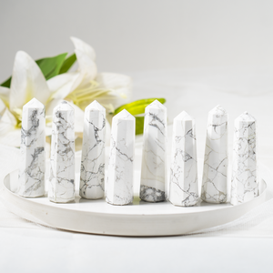 Colección única de artesanías de cristal, productos curativos de 50-75mm, howlita, 1kg, torres de cristal/obelisco para decoración de hogar y oficina - Product Image 2