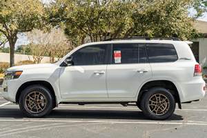 Cruiser Heritage Edition 2021, moteur V8 de 5,7 litres, transmission intégrale, série 200, année finale - Product Image 5