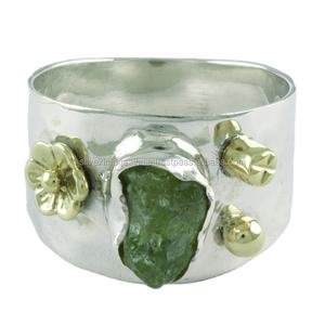 Wholesale Rough Peridot Gemstone Two Tone <b>Ring</b> <b>Indian</b> Silver Jewelry 925 Sterling Silver <b>Ring</b> Supplier Fine Exclusive Women Jewe - Product Image 3