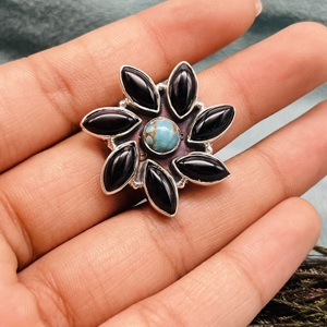 Anillo fino de boda elegante de diseñador hecho a mano de Plata de Ley 925, Ideas de regalo de corte de pera turquesa de ónix negro - Product Image 1
