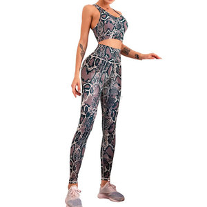 Haute qualité Gym Fitness Sublimation sans couture Yoga ensemble femmes sport Gym porter OEM Service Sublimation Yoga ensemble - Product Image 1