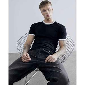 Venta al por mayor nuevas camisetas de verano para hombre de peso pesado cuello redondo 100% algodón 320GSM transpirable con mangas de bloqueo - Product Image 5