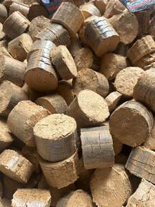 Briquettes de bois sans fumée EN Plus-A1 fabriquées en Afrique du Sud pour les ventes chaudes - Product Image 4