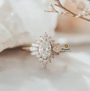 แหวนทอง10K ทรงวงรี3 CT สำหรับผู้หญิงดีไซน์ล่าสุด - Product Image 1