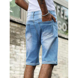Short en jean déchiré personnalisé léger pour hommes Streetwear Rhinestone Hip Hop Jorts à ourlet plié au genou Fournisseur de mode - Product Image 4