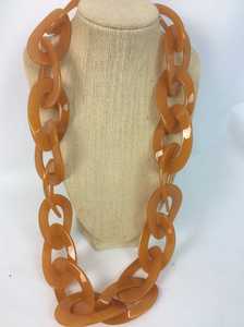 Collar de Resina para Mujer de MN EXPORTS, Hecho a Mano con Cuentas de Resina, Tema Cristiano para Fiestas y Bodas, Venta al Por Mayor en Uttar Pradesh - Product Image 3