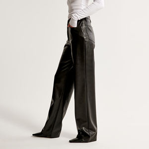 Pantalón de cuero verde personalizado para mujer Nuevo diseño Vuelo de invierno de gran tamaño XL Casual al aire libre con logotipo y cintura media delantera plana - Product Image 3