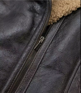 Chaqueta de invierno Sherpa de gran tamaño forrada de piel sintética de talla grande cálida chaqueta de cuero de vaca para mujer - Product Image 3