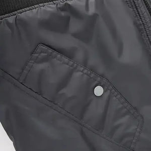 Nueva Chaqueta Bomber de Invierno para Hombre 2026, Estilo Urbano, 100% Poliéster Nailon, Impermeable, Reversible, Cuello Alto, Ecológica, Venta al por Mayor - Product Image 3