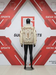 Chaqueta universitaria para hombre con tela de primera calidad, cierre de botones a presión, puños acanalados, parches bordados, chaqueta cálida y elegante - Product Image 4