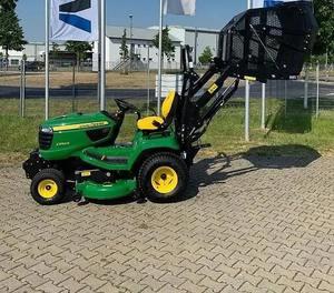 Tondeuse autoportée industrielle John Deere X950R diesel 4 temps avec hauteur de coupe de 50 mm et bac de ramassage - Product Image 2