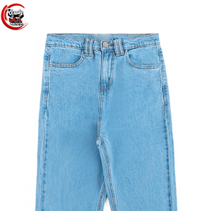 Manténgase fresco y elegante con nuestro Denim azul claro para damas Materiales de alta calidad, nuestro Denim ofrece la máxima comodidad y durabilidad - Product Image 4
