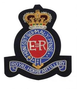 Badges brodés à la main de taille personnalisée de haute qualité broderie de fil de lingot tissu à la mode et feutre dentelle Logo décoration uniformes - Product Image 2