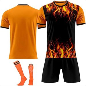 Ensemble complet d'uniformes de football en polyester 100% à séchage rapide, impression par sublimation, col en V, pour l'été, directement de l'usine - Product Image 5