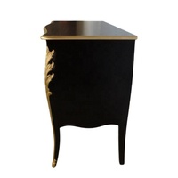 Buffet en bois classique comme armoire de cuisine ou buffet Fabriqué en Indonésie Conçu pour la salle à manger de style français Meubles