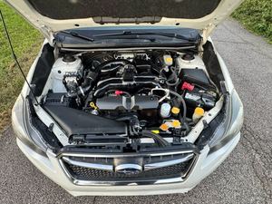 Subaru Impreza 2.0i Limited Hatchback AWD 2016 - Product Image 6