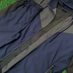 Chándal cortavientos OEM de nailon de dos piezas con cremallera para hombre logotipo personalizado corte perfecto estilo único fabricante superior - Product Image 3