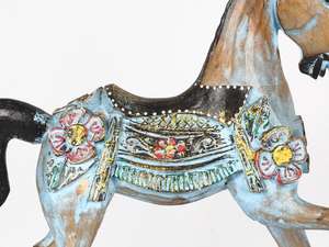 Vente de gros Sculpture de cheval en bois artisanale pour intérieurs campagnards, jouets en bois ou décoration intérieure - Product Image 6