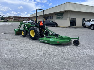 Tracteur utilitaire compact John Deere 3038E 37HP 4x4, transmission hydrostatique, chargeur frontal, diesel, prêt à l'emploi, à vendre. - Product Image 6